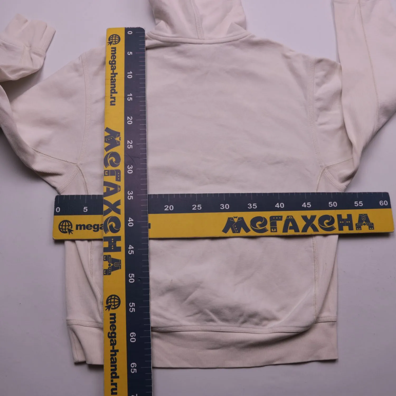 худи Carhartt
